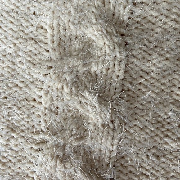Gorgeous, Soft Cowl Neck Cable Knit Cropped Sweater. Sz L NWOT - Picture 11 of 13